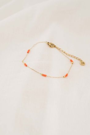 fijne armband met kraaltjes koraalroze/goud